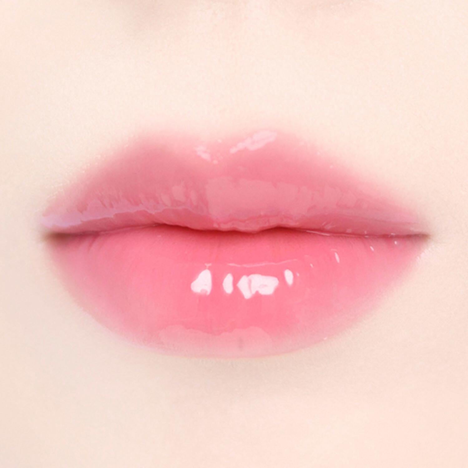 plumping lip gloss